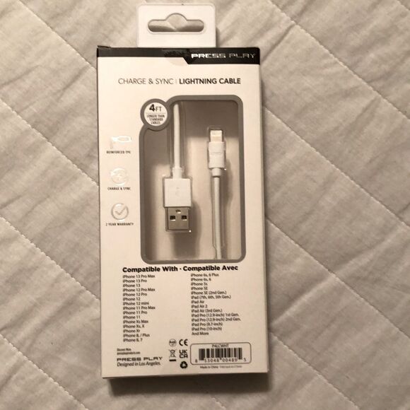 press play Other - Press Play 4 FT Lightning Cable in White